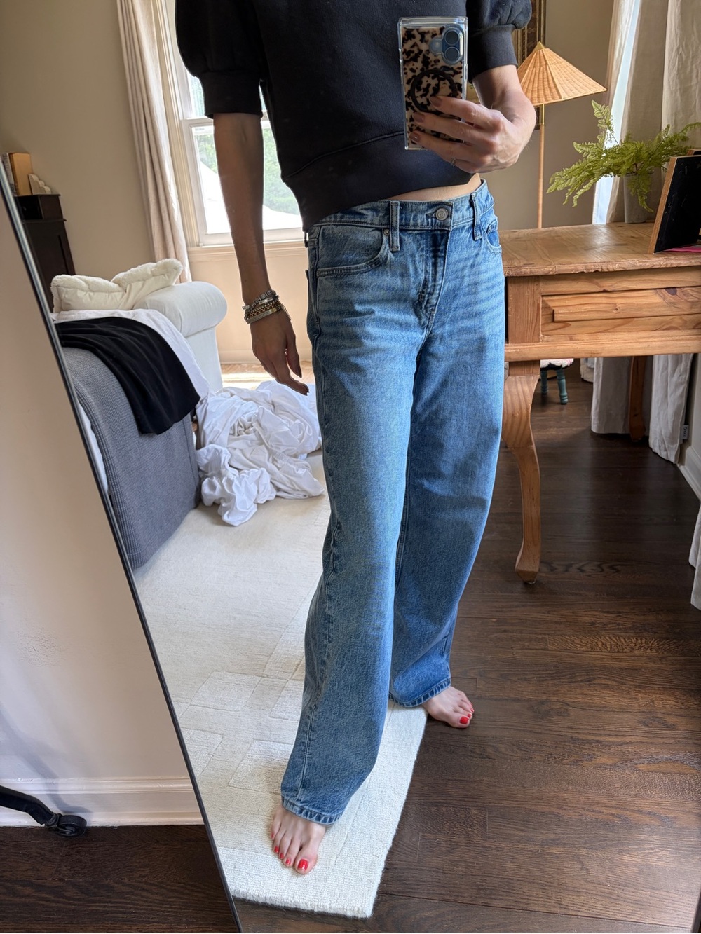 BANANA REPUBLIC Mid Rise 90s Jean size 26 like new